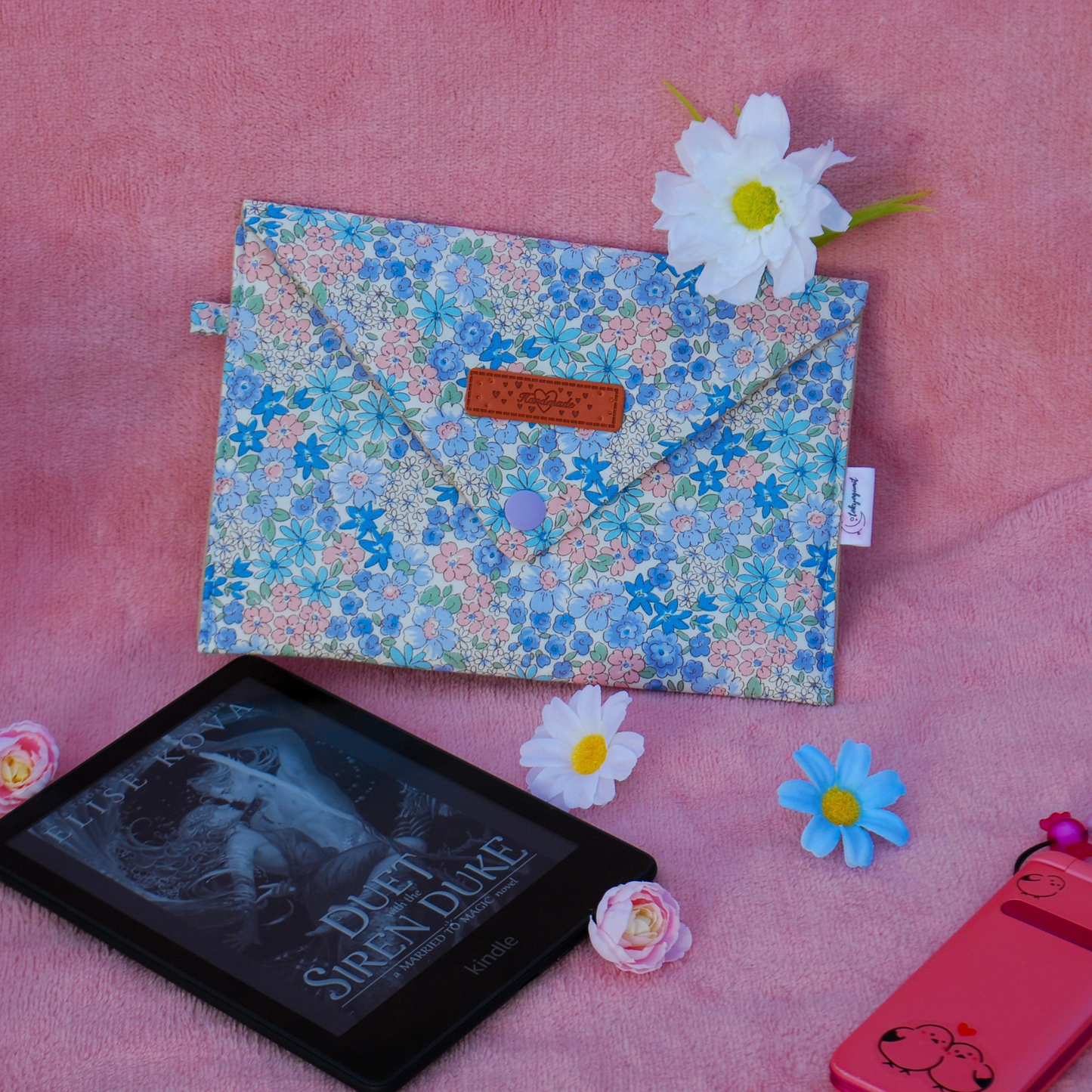 💌 Floral Letter Kindle Case  💌